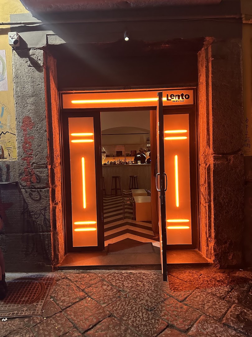 Lento Hi-Fi: inviting and atmospheric venue entrance