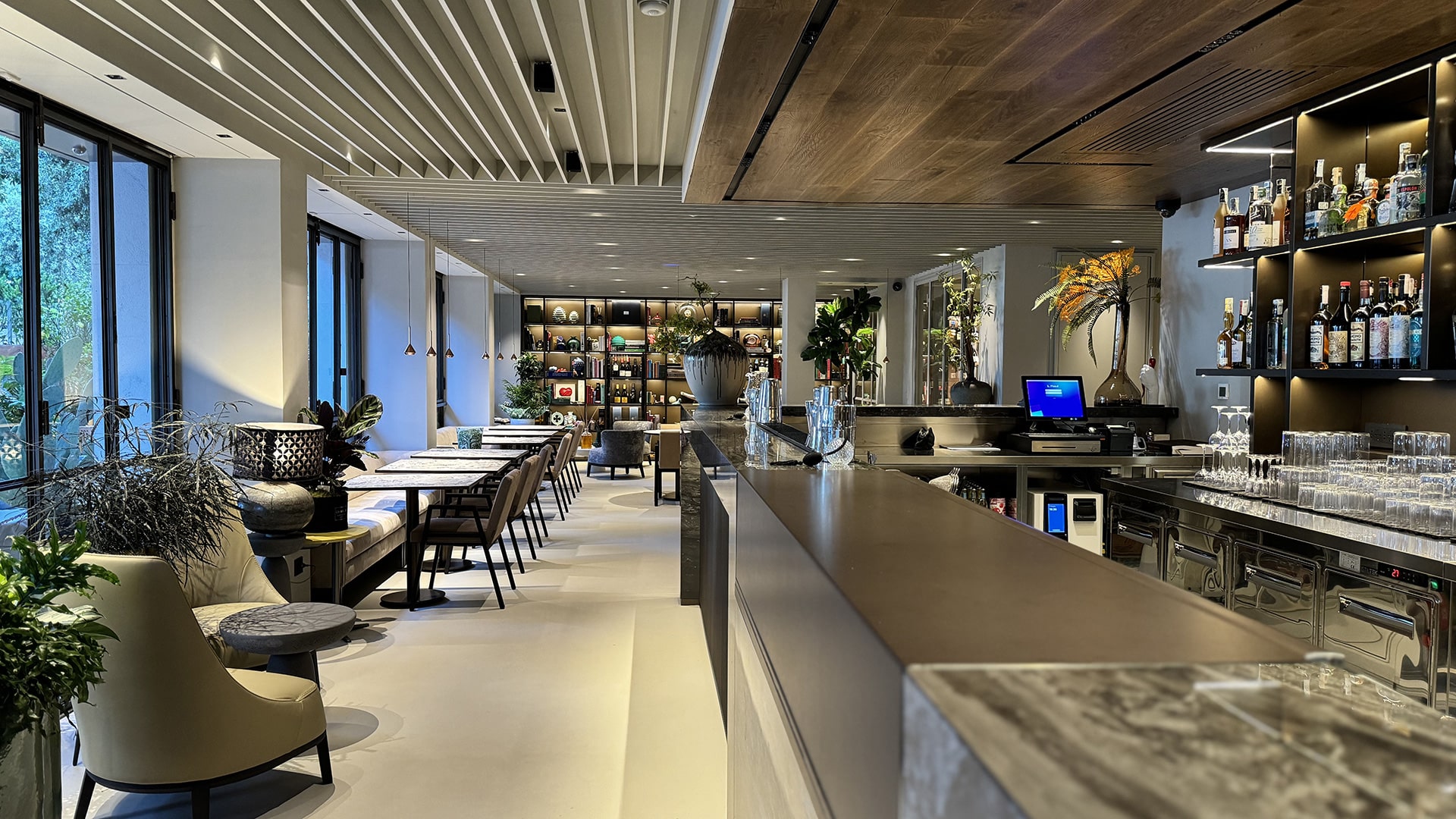 To Live: professional interior shot of restaurant