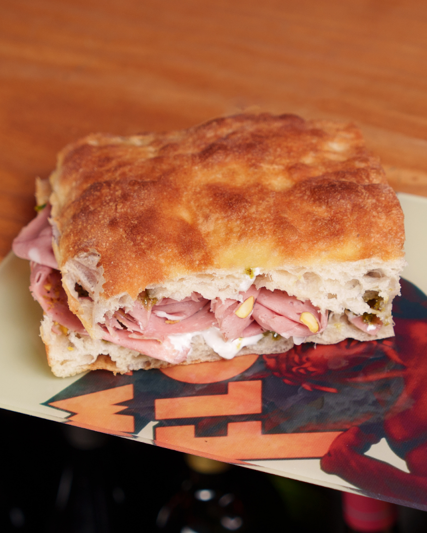 Vermuteria: appetizing photo of food item