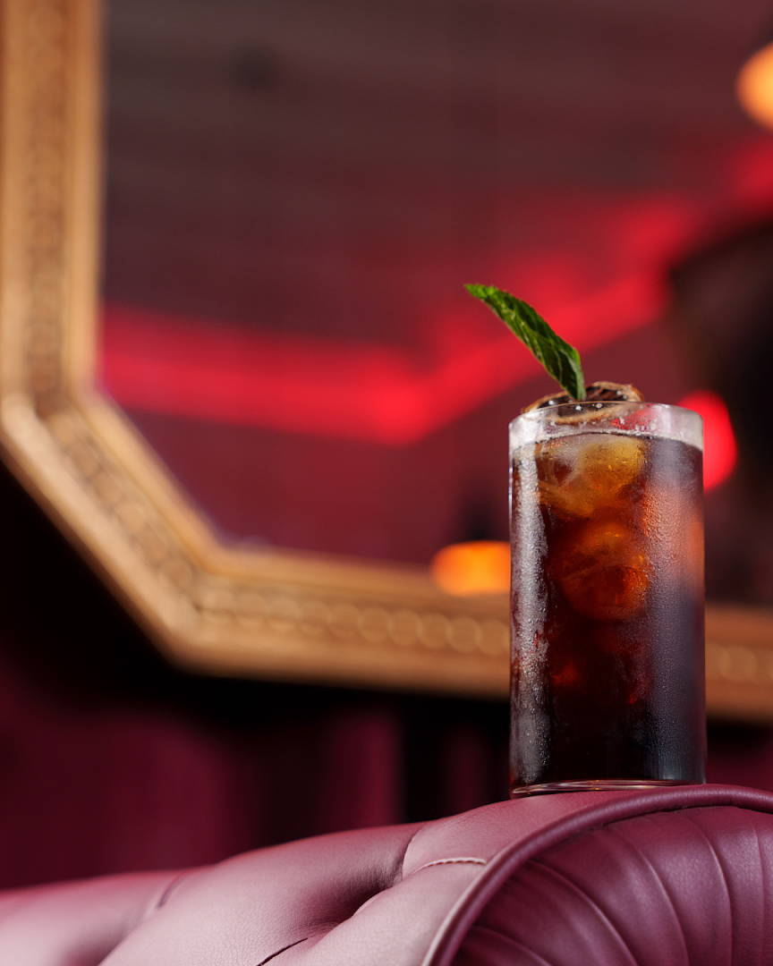 Vermuteria: professional high-quality cocktail photo