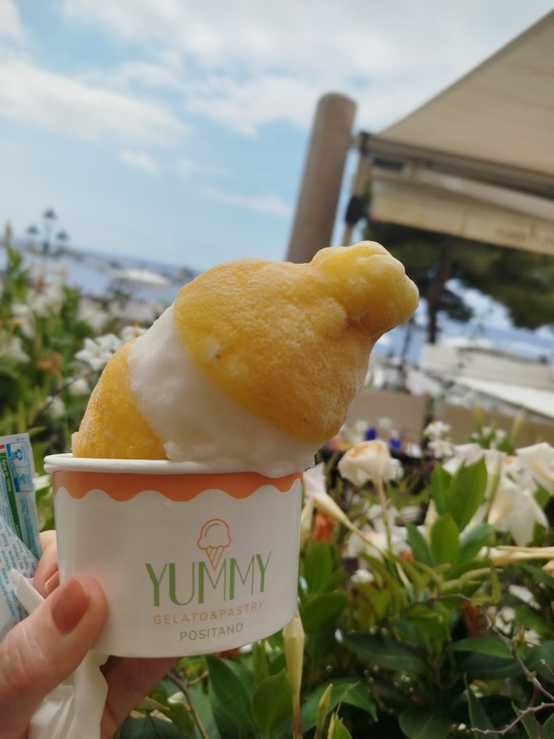 Yummy Gelato & Pastry: appetizing product photo with branding