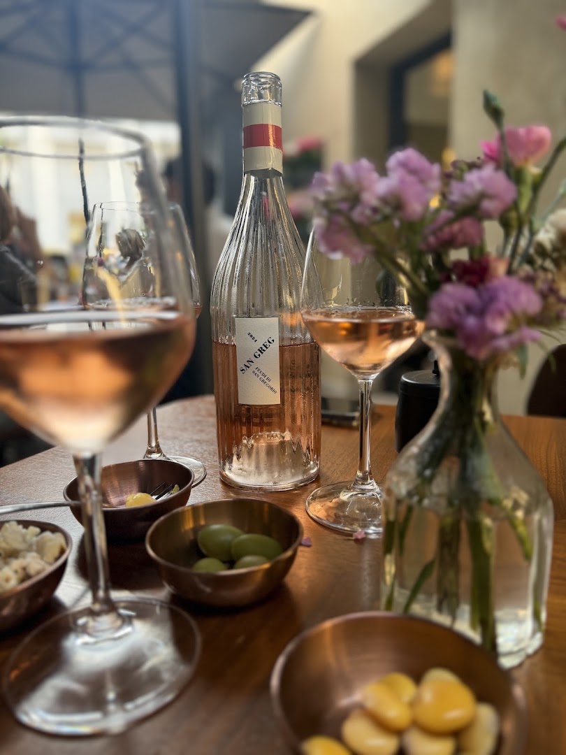 Bixio Bistrot: appealing, high-quality restaurant atmosphere photo