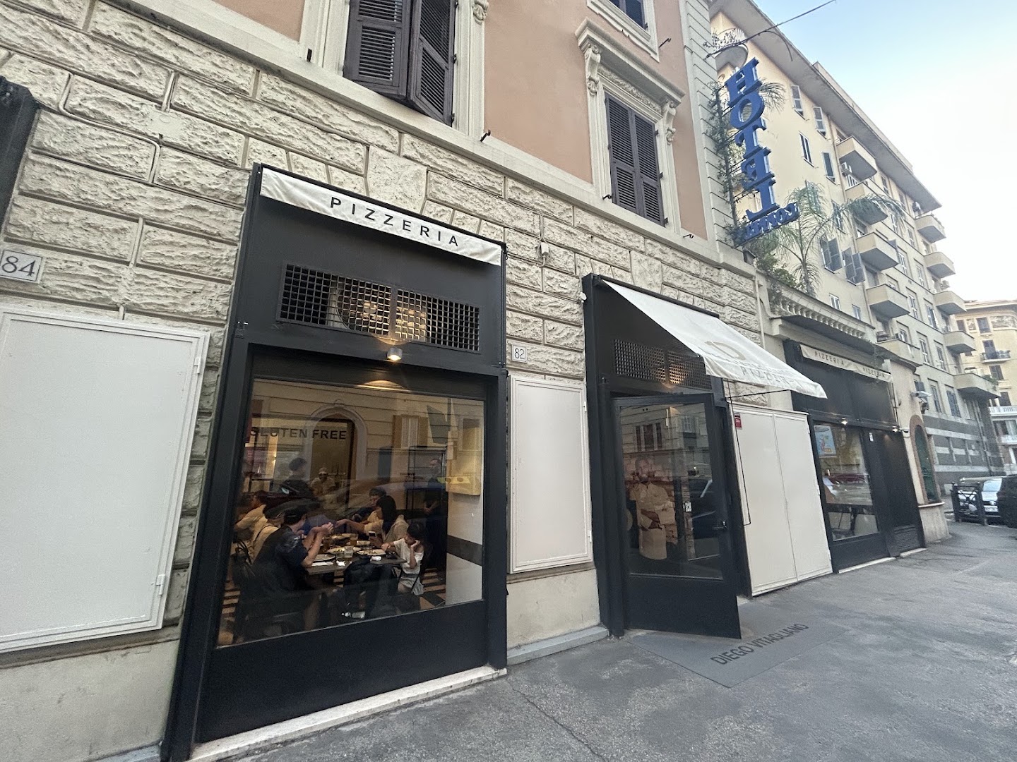 Diego Vitagliano: clear exterior shot of restaurant