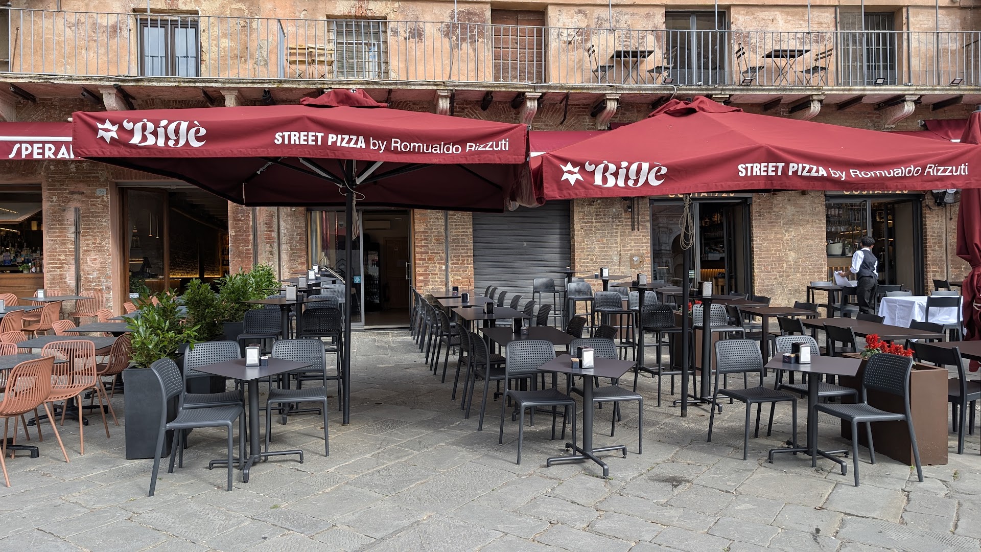 Bigè - Street Pizza: clear photo of restaurant terrace