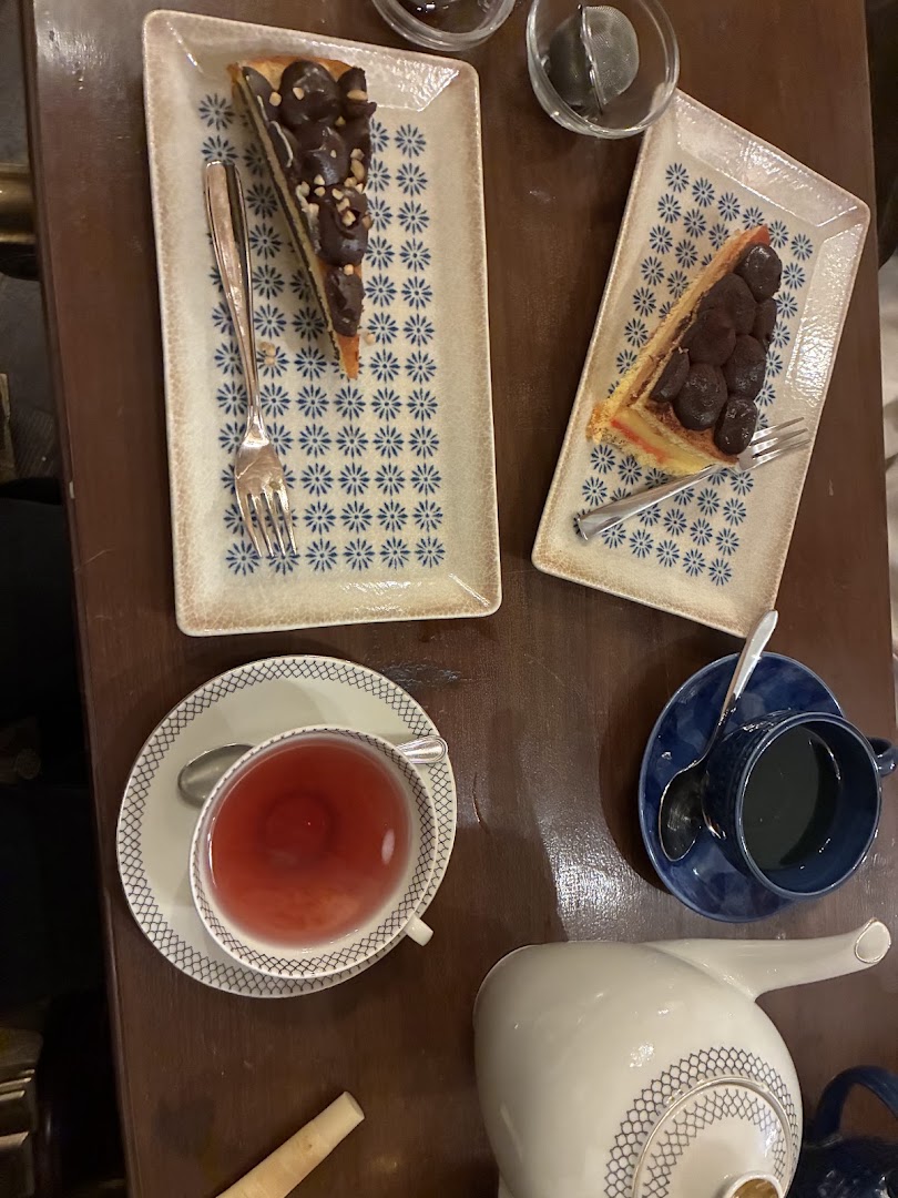 Tea Room Siena: appetizing food and drink presentation