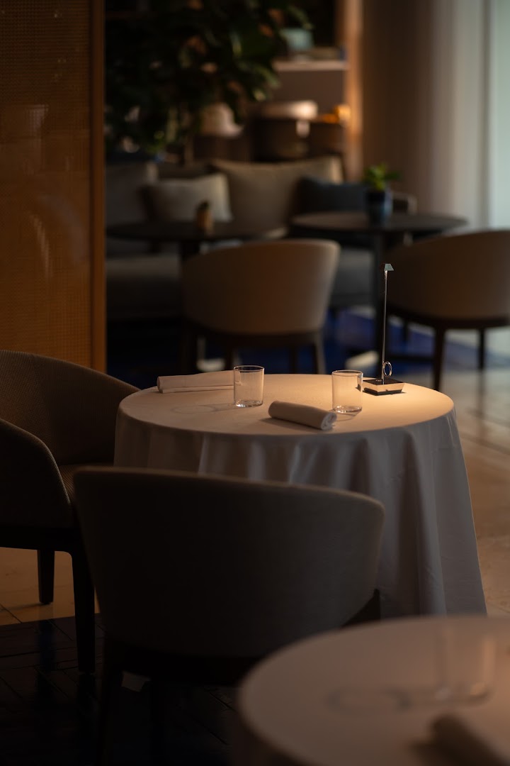 Cora Bistrot: elegant and atmospheric interior shot