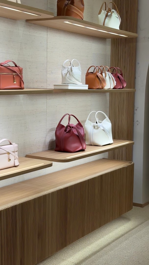 Loro Piana Taormina: professional product display photo