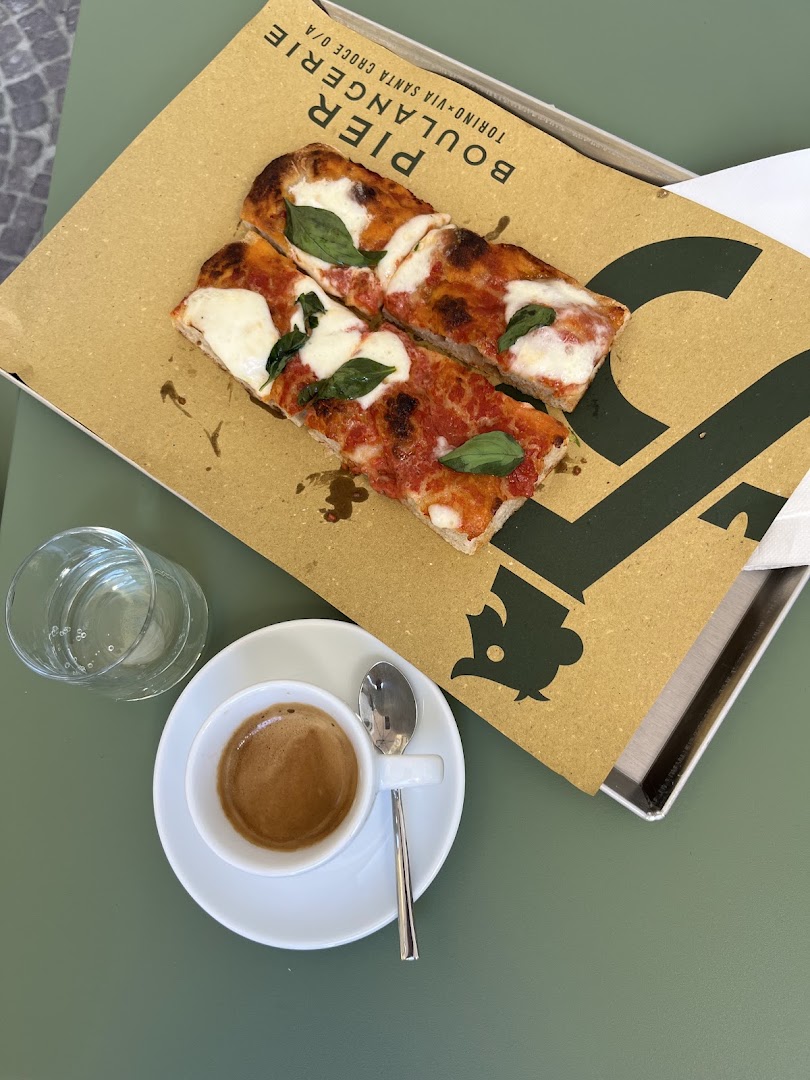 Pier Boulangerie: appetizing food and drink presentation