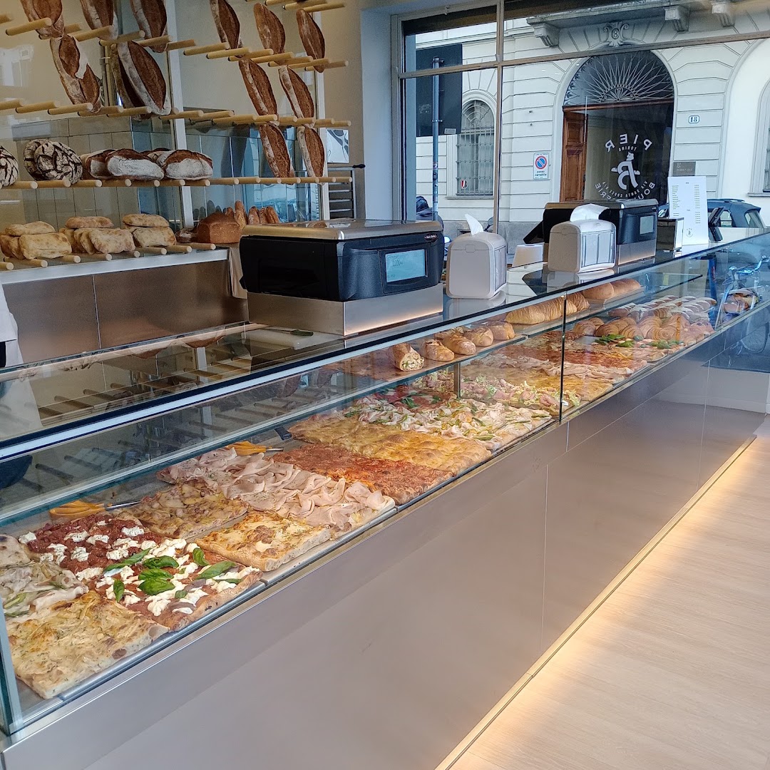 Pier Boulangerie: clear display of fresh food