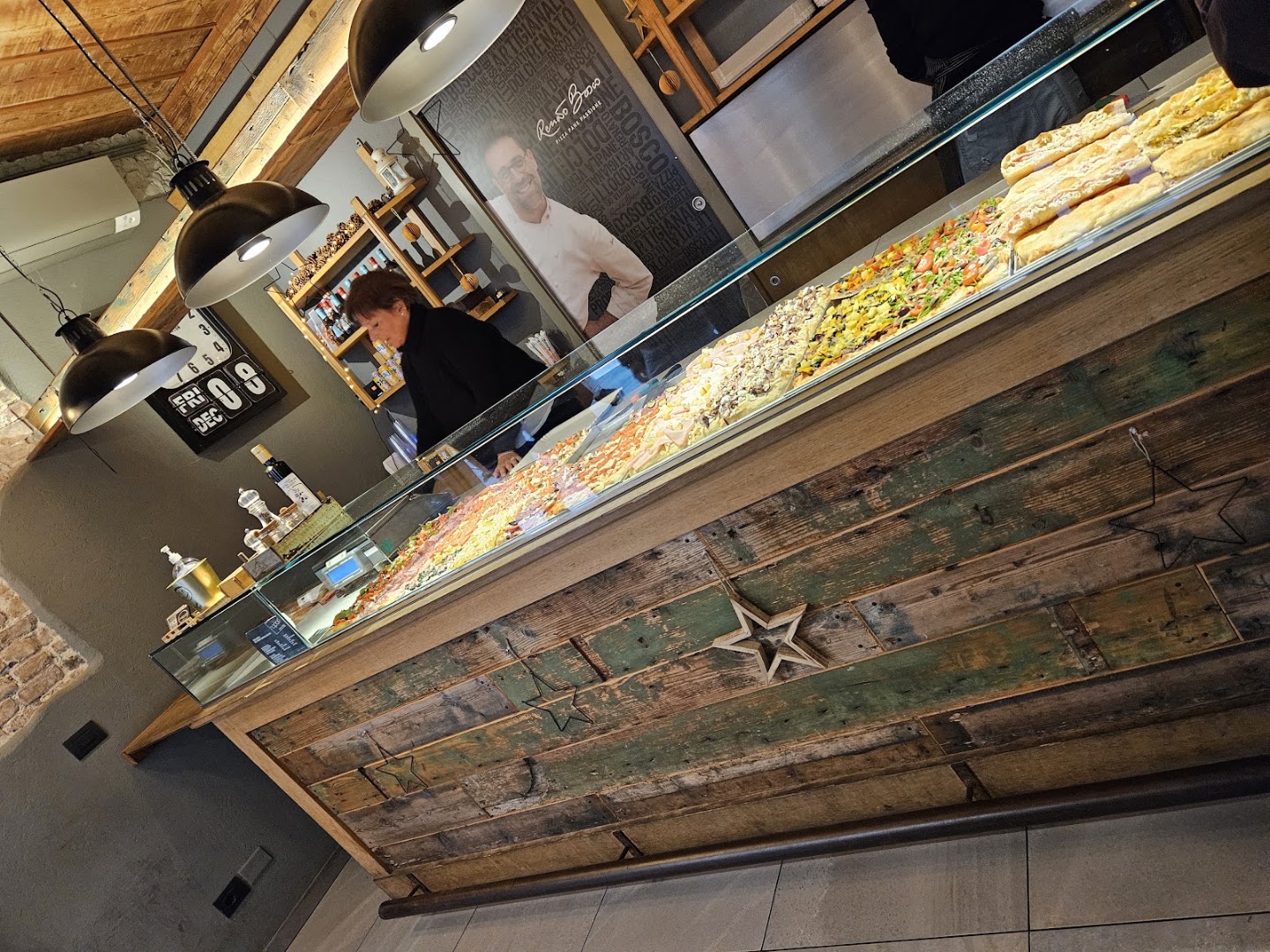 Cruncheria by Renato Bosco: clear view of restaurant interior