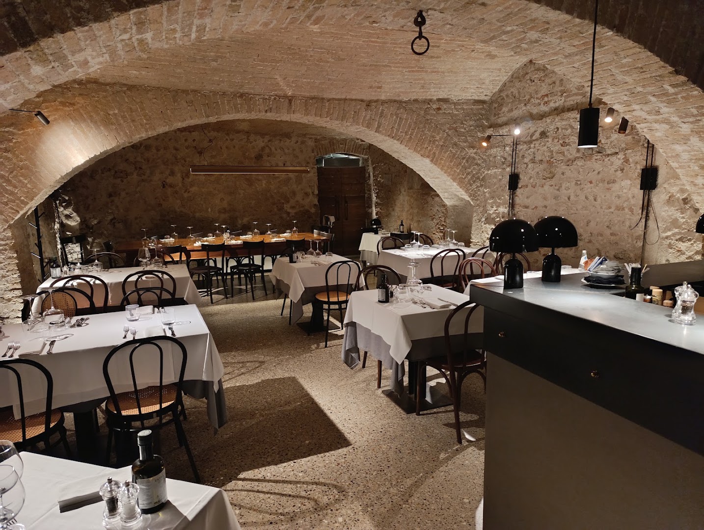 La Pigna: inviting and professional interior shot