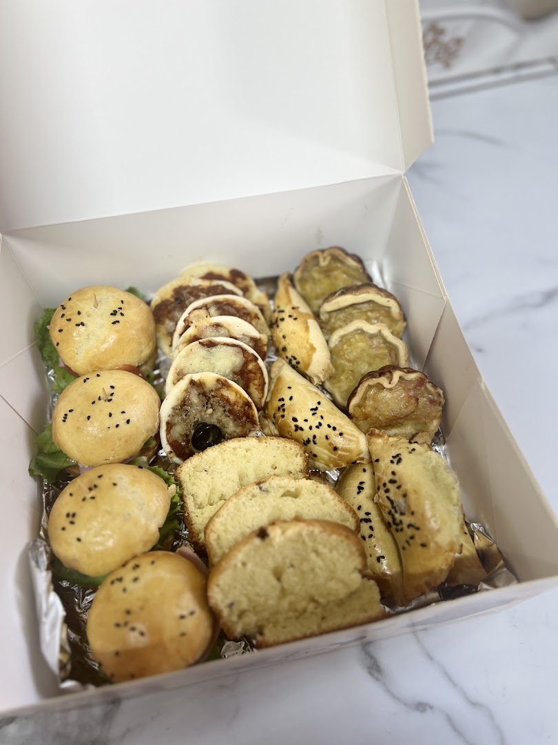 Les Délices de Line: appetizing photo of restaurant food