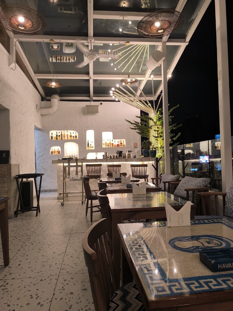 El Padrino: inviting and professional restaurant interior