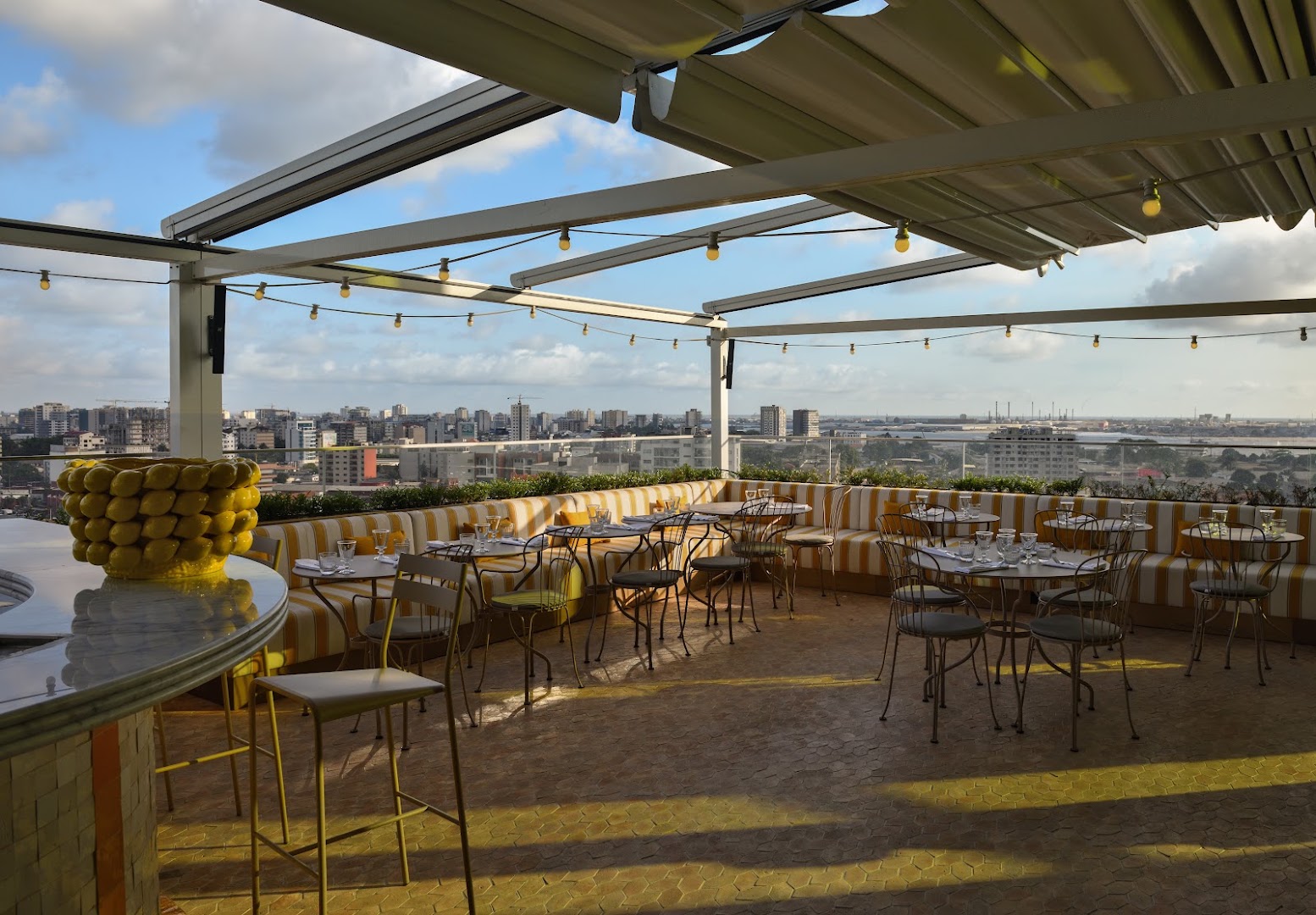 LIVA: attractive rooftop terrace atmosphere