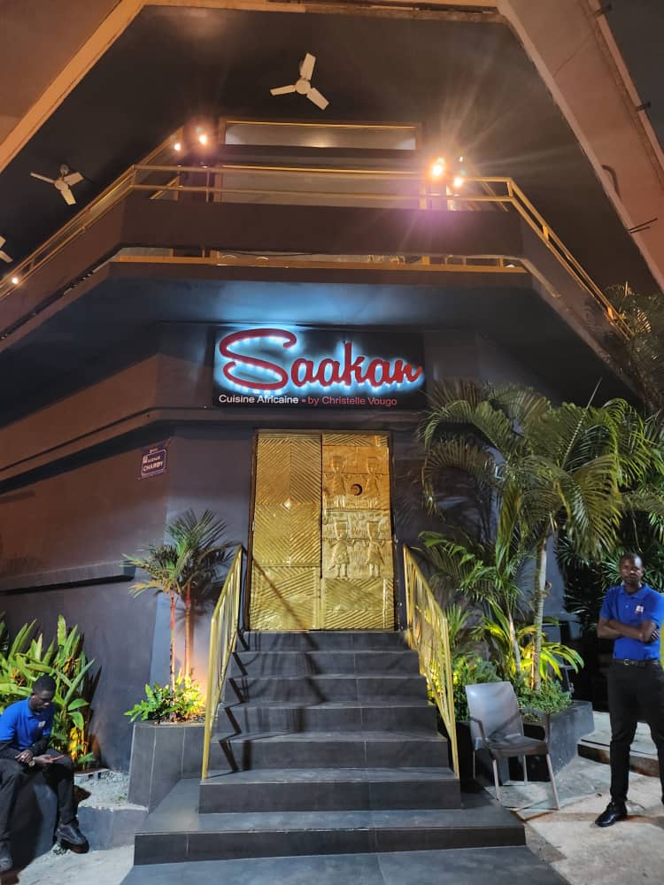 Saakan: attractive exterior shot of restaurant