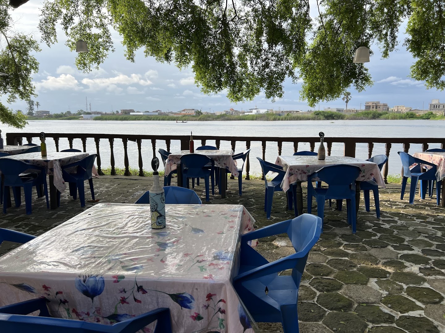 Maquis Le Quai: attractive terrace with scenic view