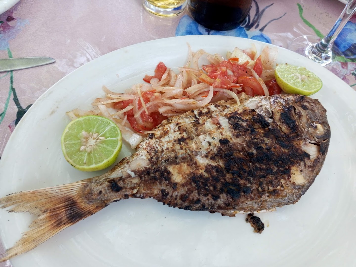 Maquis Le Quai: appetizing photo of grilled fish