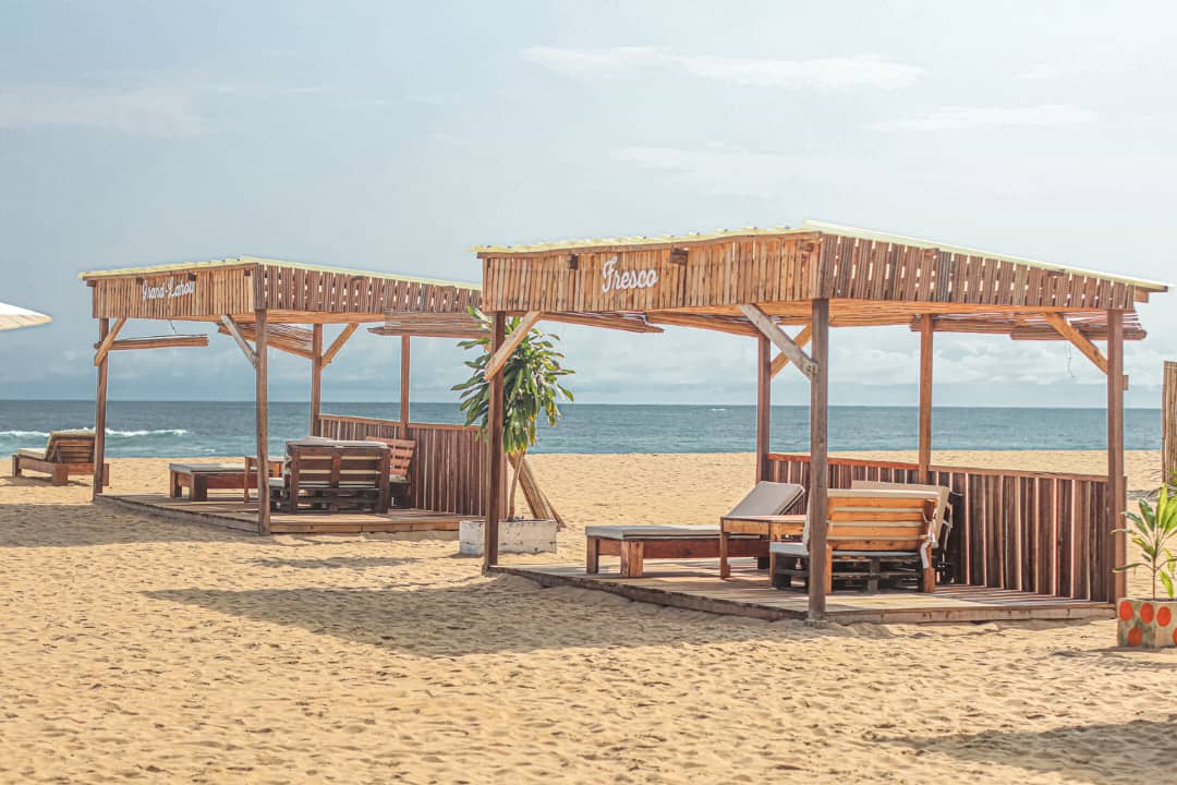 Klaman Beach: attractive beach bar atmosphere