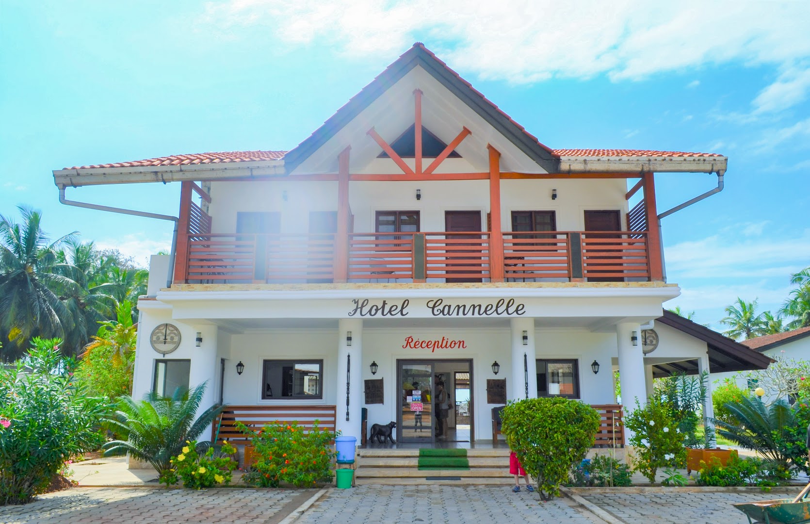 La Cannelle: clear exterior shot of venue