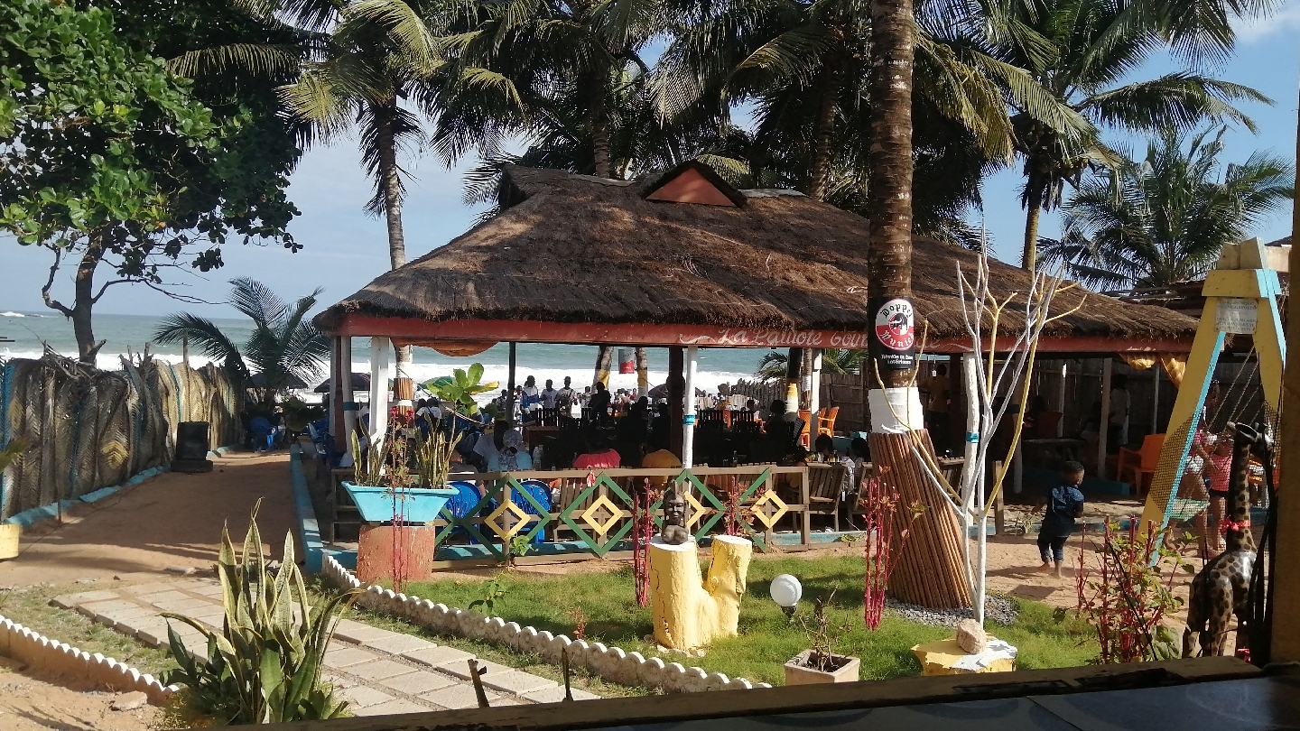 La Paillote Gourmande: clear view of restaurant atmosphere