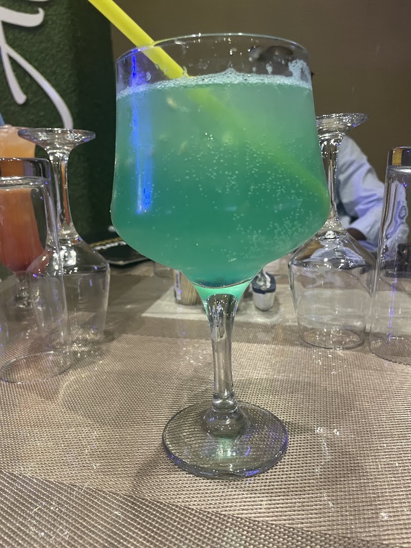 Saveurs Marines: appetizing photo of a cocktail