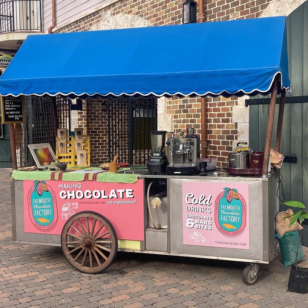 Falmouth Chocolate Factory: clear photo of shop storefront