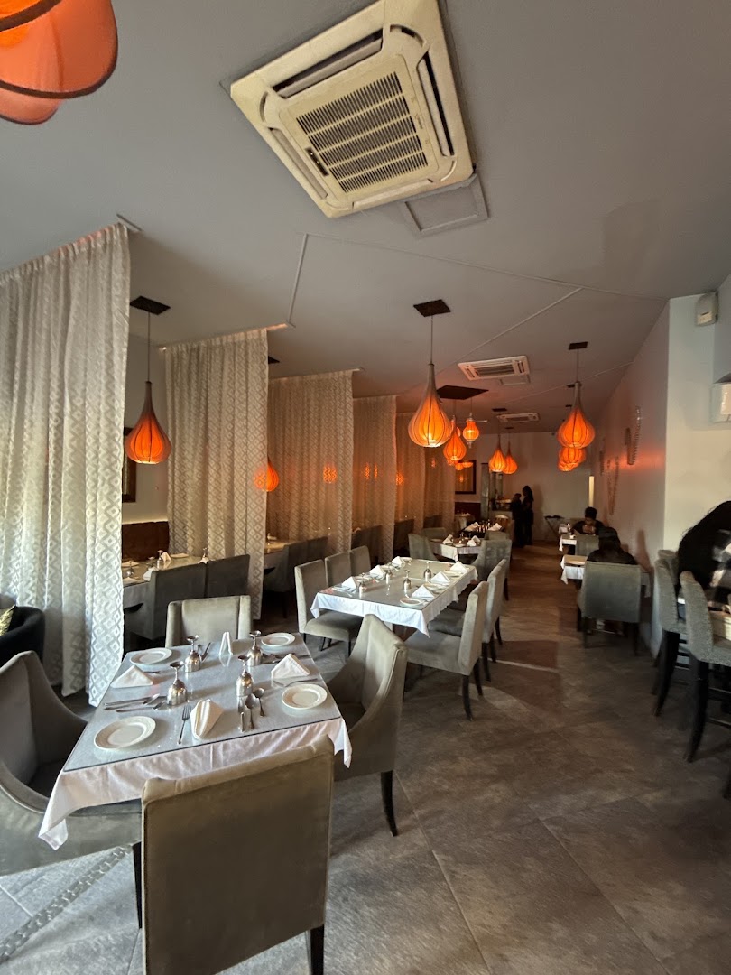 Mystic Thai Montego Bay: clear, inviting restaurant interior shot
