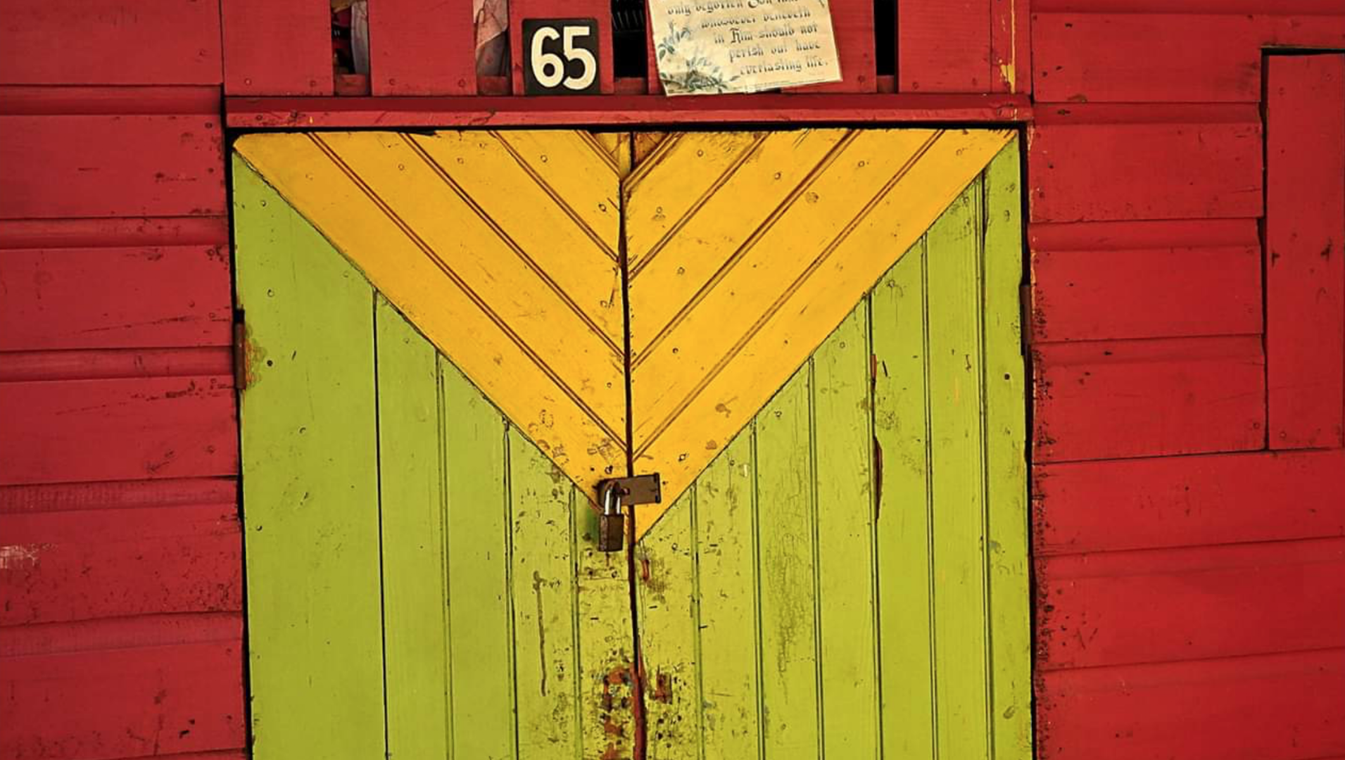 Old Fort Craft Market: vibrant storefront captures venue character