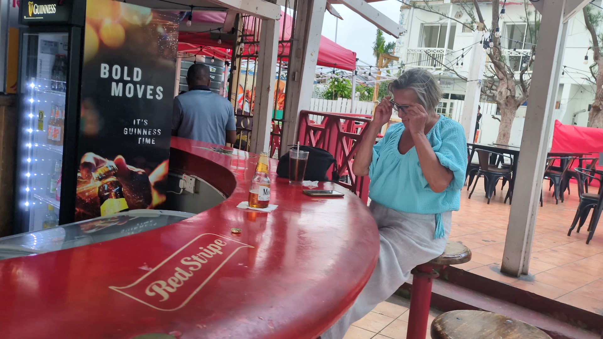 Wingz & Tingz: venue atmosphere and seating