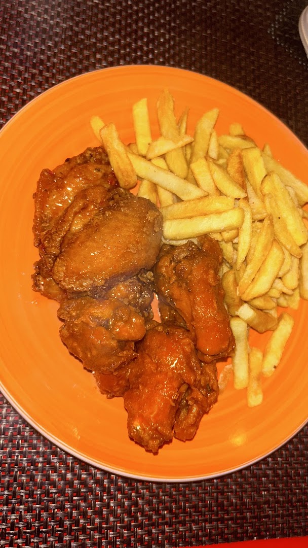 Wingz & Tingz: appetizing photo of restaurant food