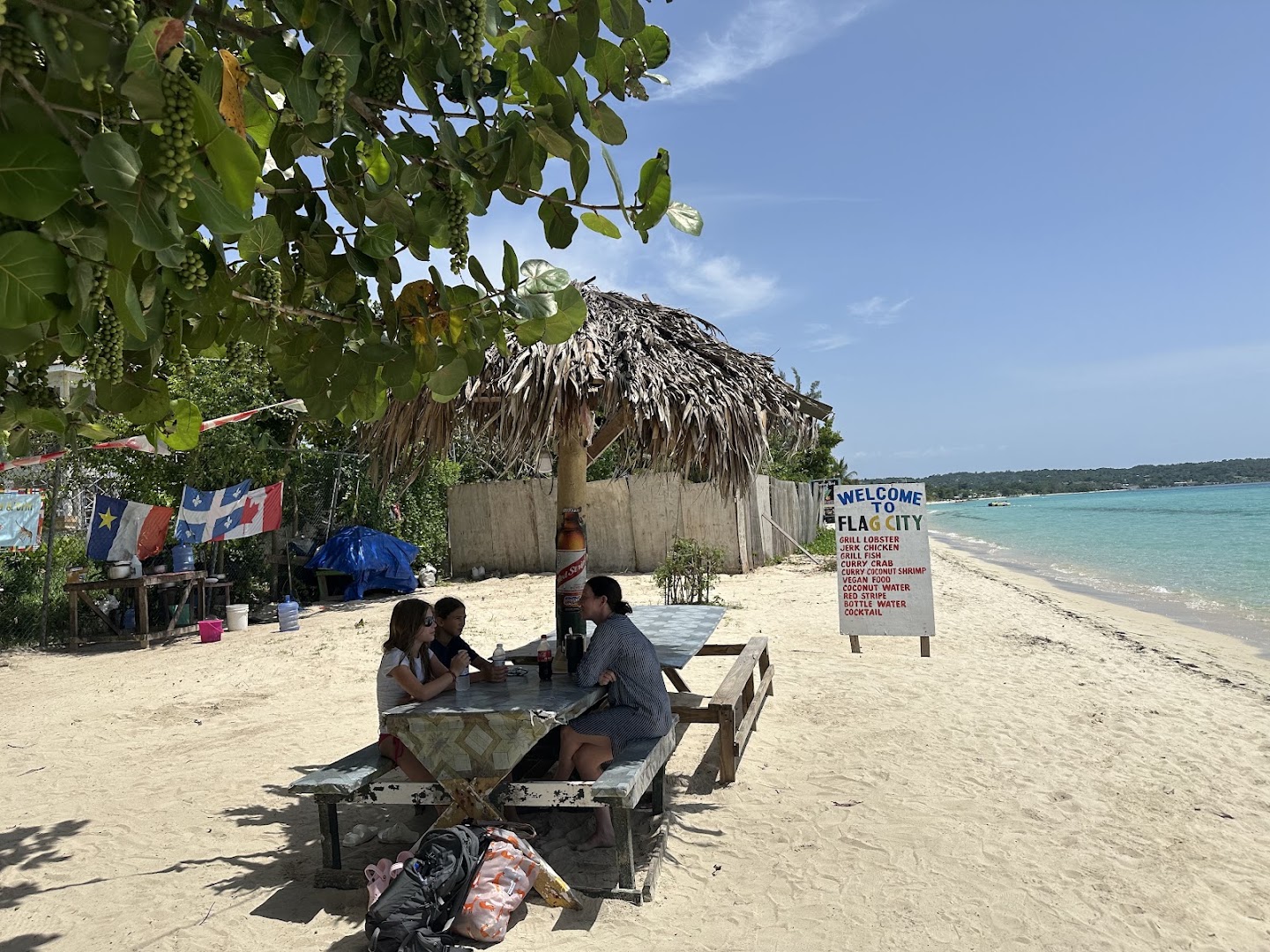Flag City Seafood & Grill: venue atmosphere and setting