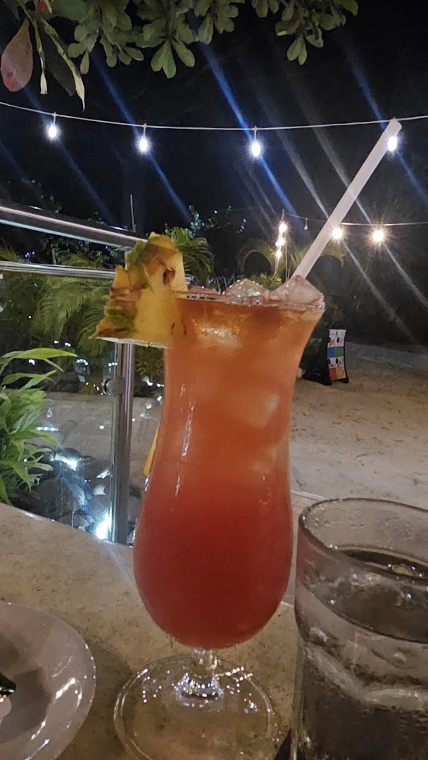 Jaybird's Restaurant & Bar: appealing photo of restaurant cocktail