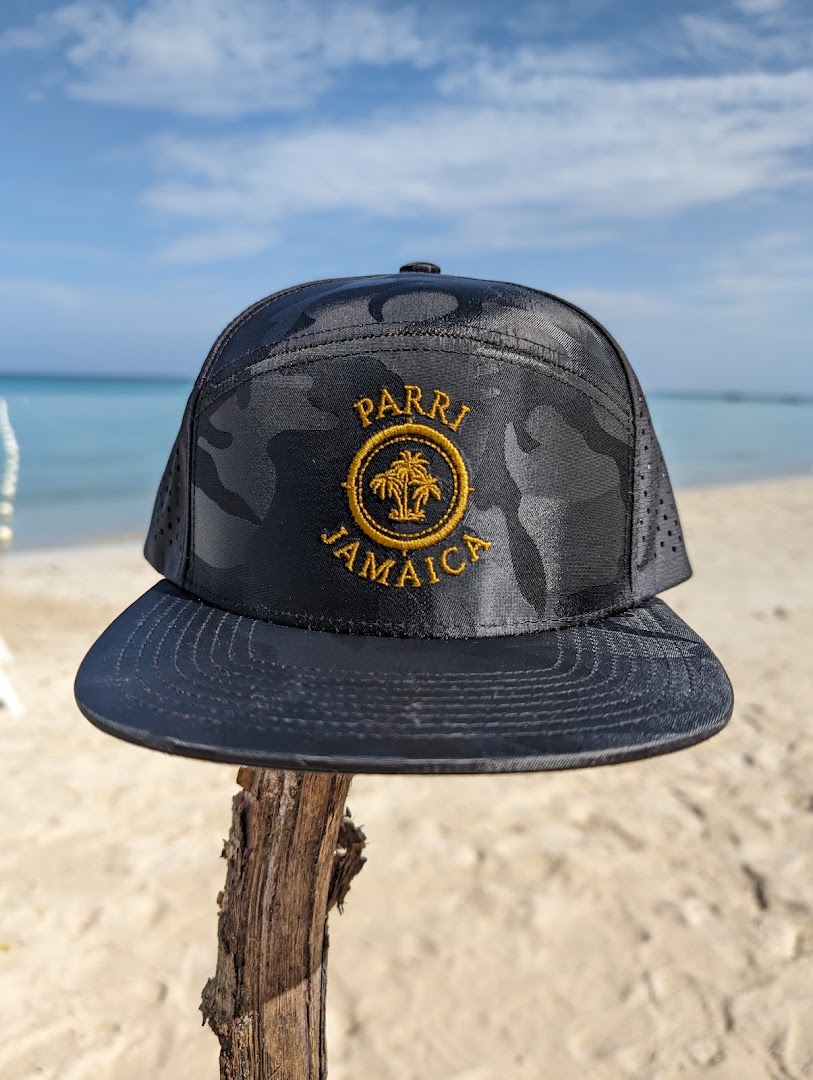 Negril Craft Market: clear product photo at location