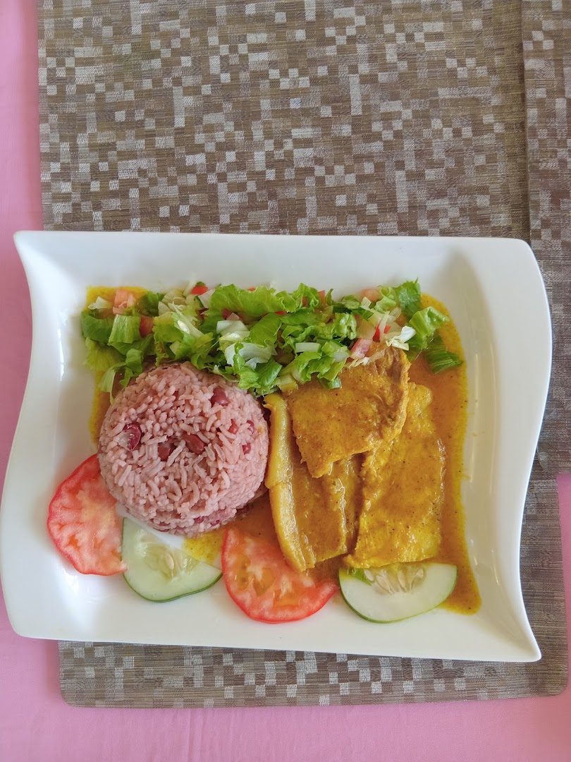 Quality's Seabreeze Restaurant and Bar: appetizing, well-lit food presentation