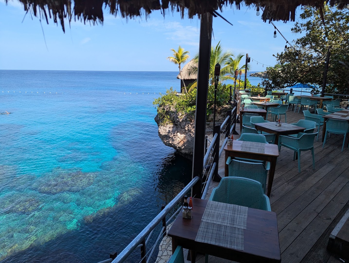 Rockhouse Restaurant: beautiful scenic restaurant terrace view