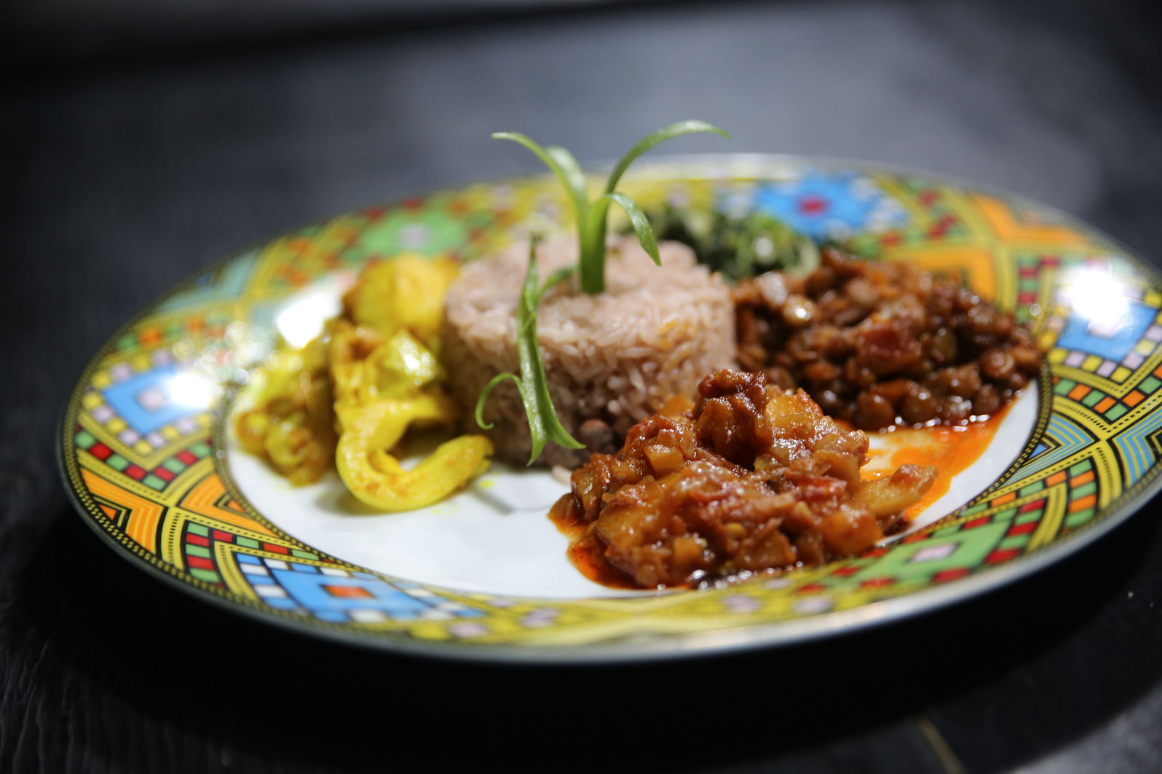 Sador's Ethiopian Restaurant & Bar: appetizing, high-quality food photography