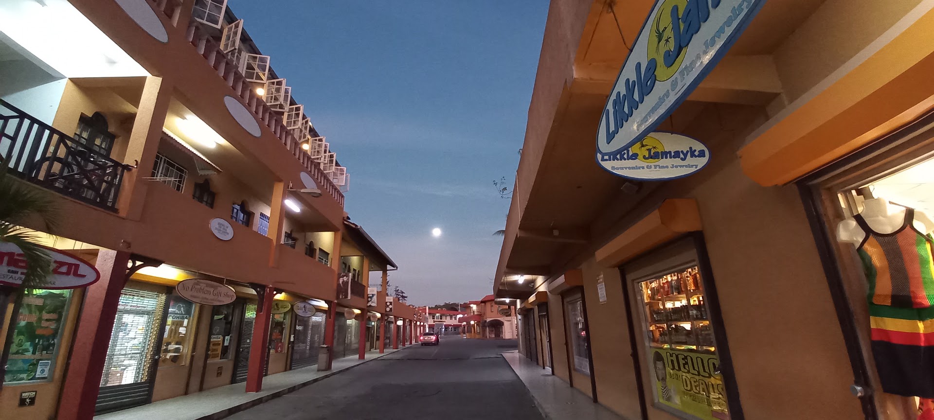 Likkle Jamayka: clear exterior shot of shop