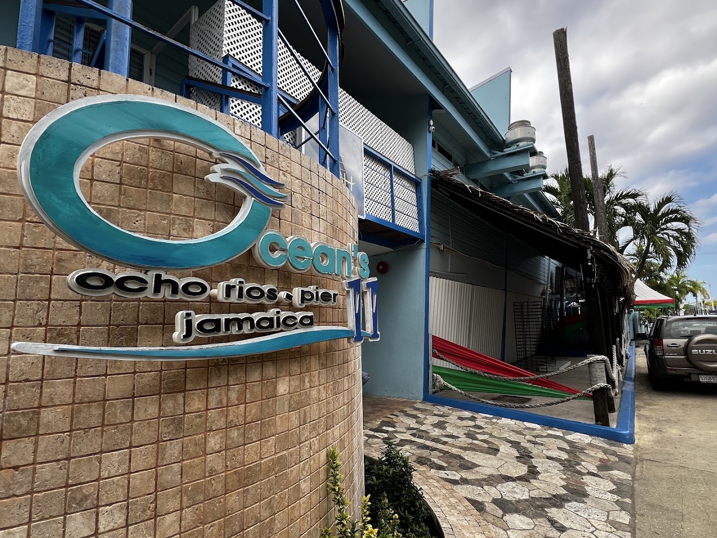 Ocean's 11 Restaurant & Bar: clear exterior shot of venue