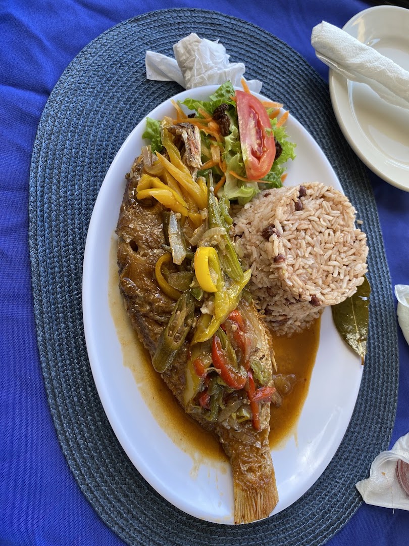 Oceans on the Ridge: appetizing, high-quality food photo