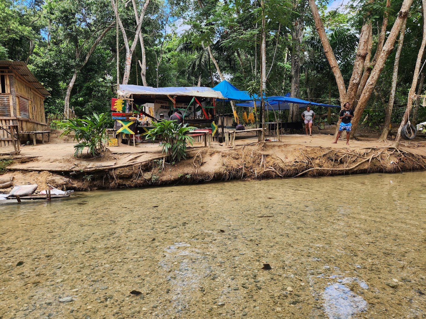 Reggae Hill: venue atmosphere and setting