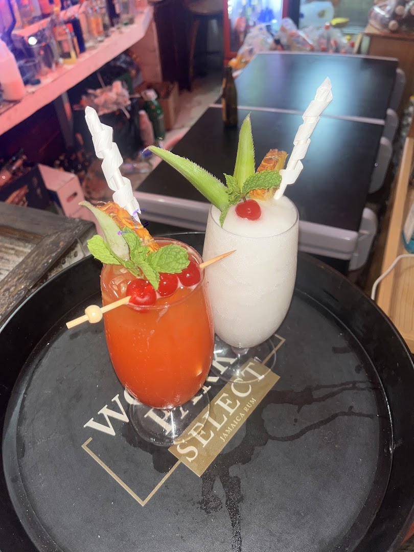 Reggae Kitchen & Lounge: appetizing photo of restaurant drinks