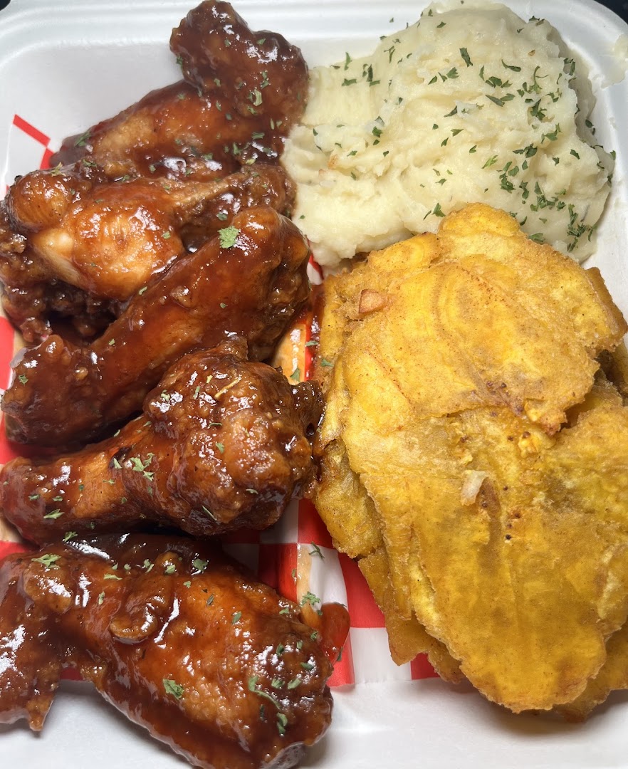 Saucy Bites & Smoothie Bar: appetizing photo of served food