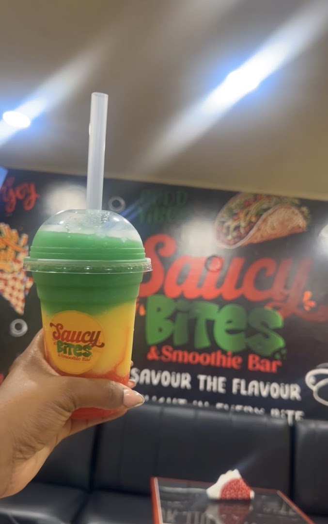 Saucy Bites & Smoothie Bar: appetizing smoothie photo in venue