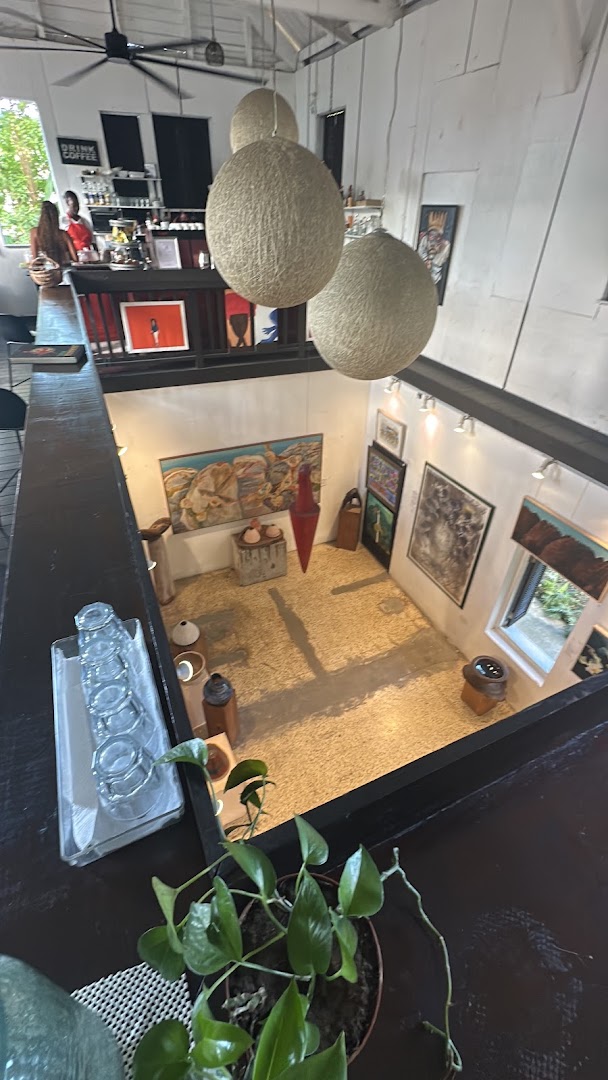 The Courthouse Gallery & Cafe: gallery interior and atmosphere
