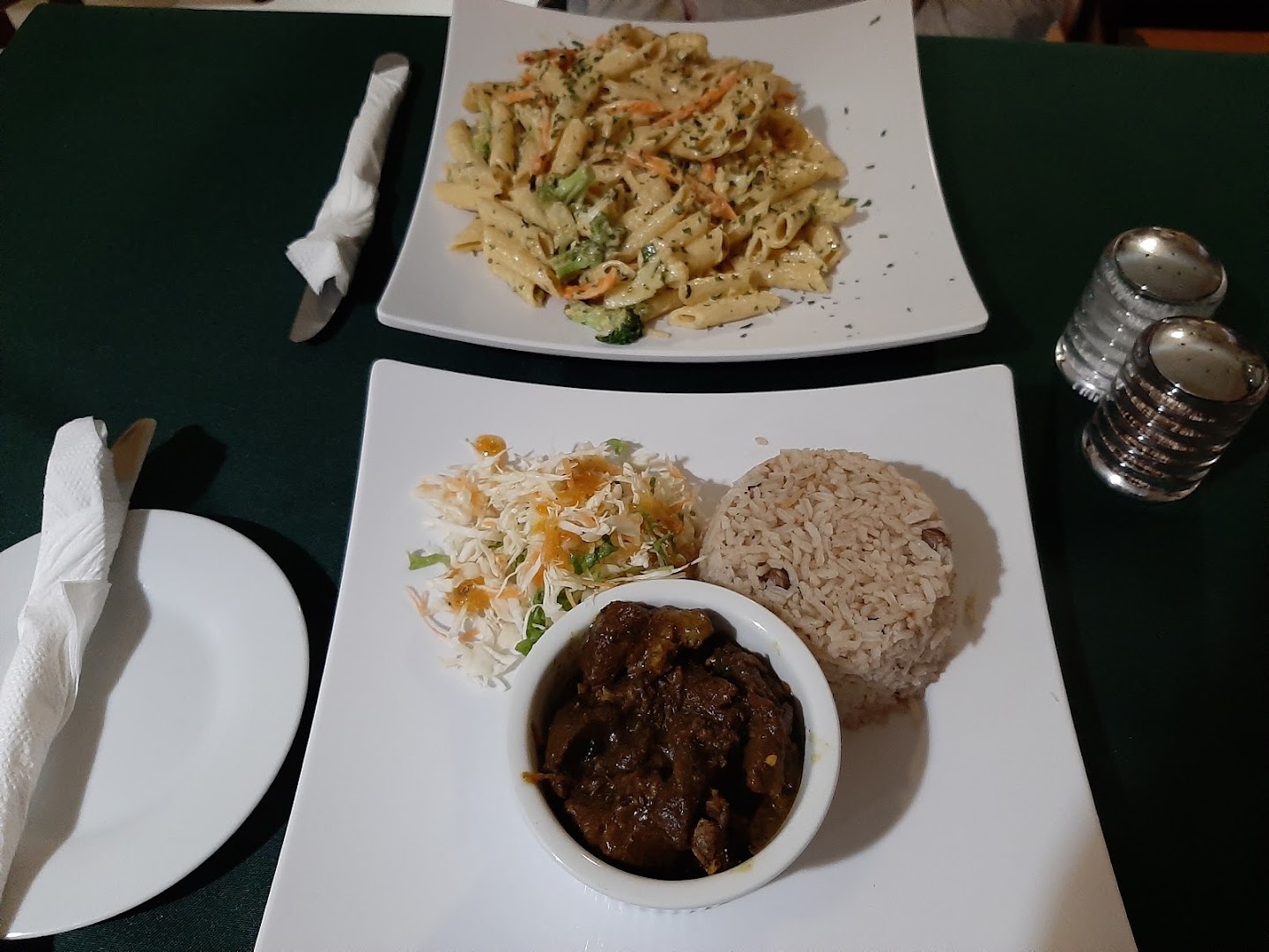 658 Plates Restaurant and Bar: clear, appetizing food presentation