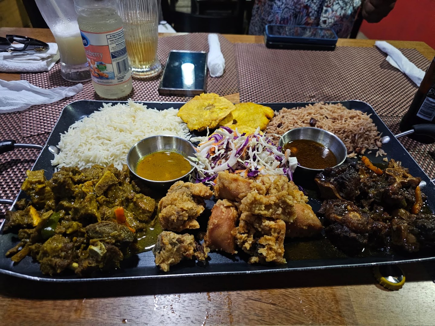 Roots 21 Bar & Kitchen: appetizing, high-quality food presentation