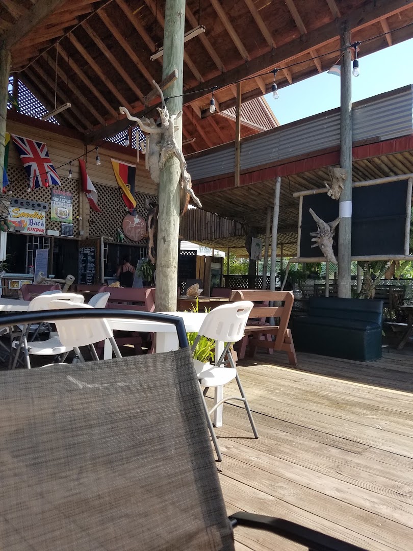 Yosch Cafe: clear view of venue atmosphere