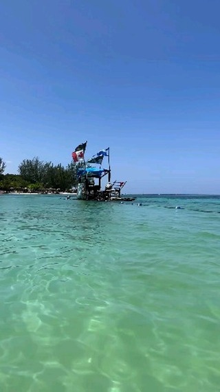 HighSeas Seafood Raft: clear shot of the venue