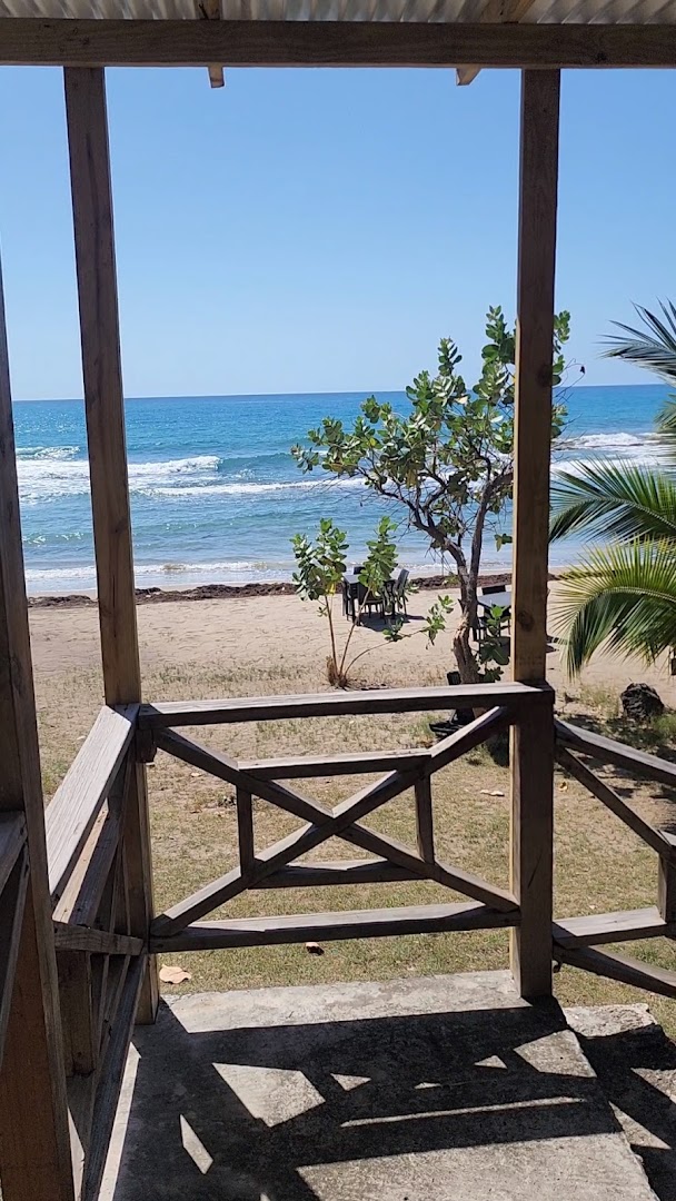 Ki's on di Beach: beautiful view of restaurant terrace