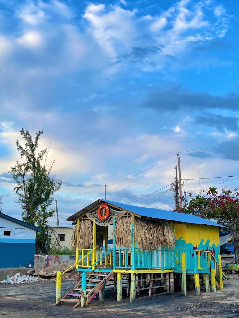 Lobster Pot Restaurant: attractive exterior of the restaurant